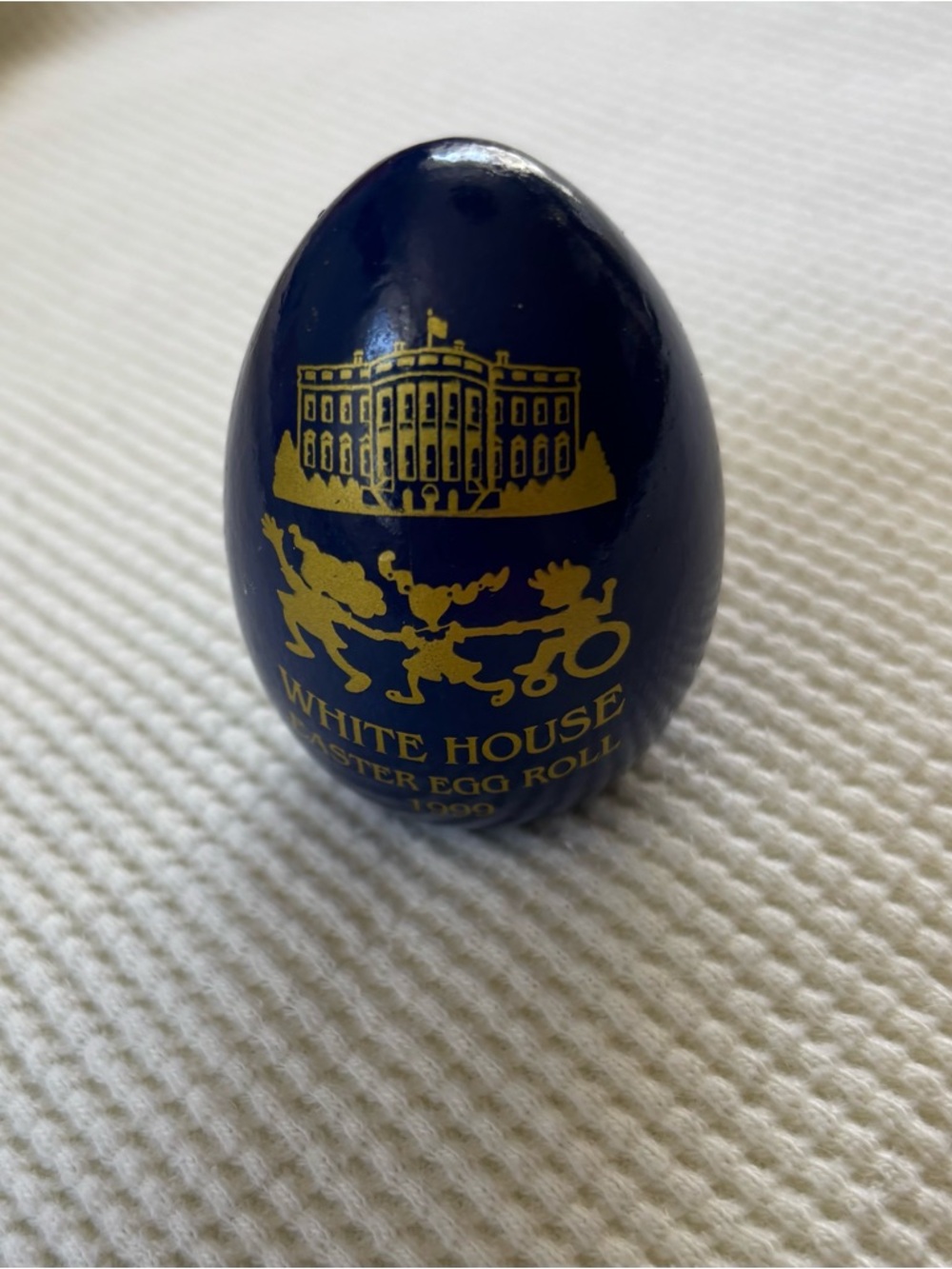 White House Easter Egg Roll 1999 Egg Signed by Bill & Hillary Clinton